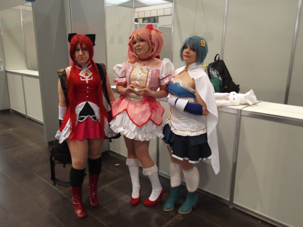 Kyouko, Madoka und Sayaka aus Puella Magi Madoka Magica